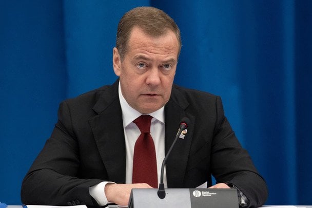 Медведєв загострює риторику щодо АЕС України та країн НАТО