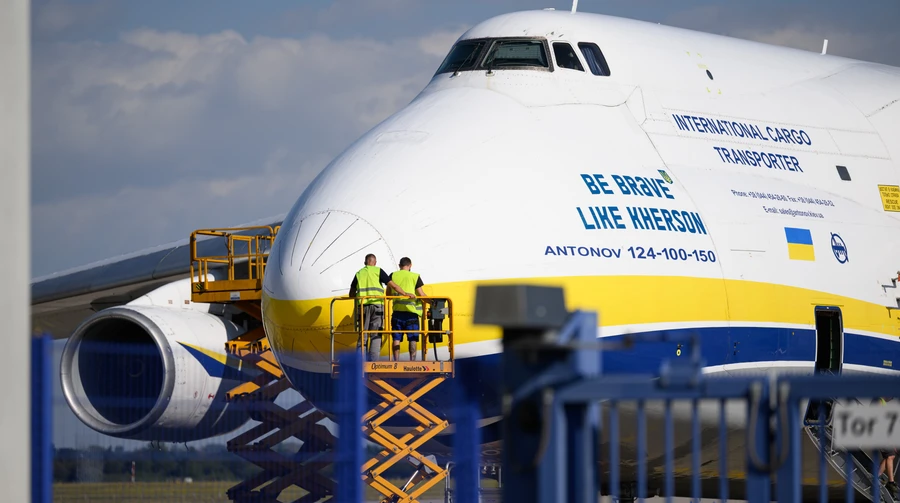 Напад у Лейпцигу! Дрон із Semtex знайшли біля українського Ан-124 з боєприпасами, другий об’єкт вдарив у літак на швидкості 500 км/год