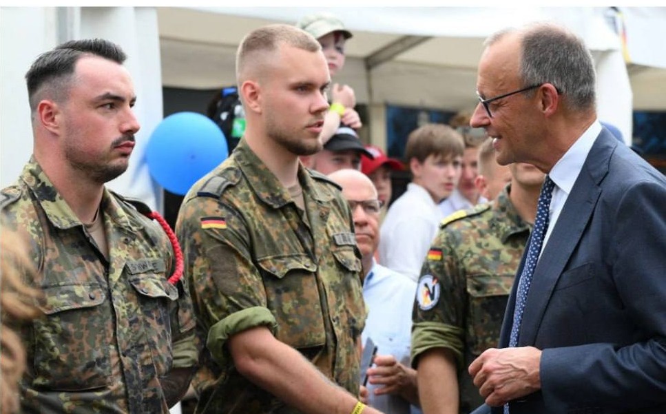 Німеччина може повернути строкову службу через провал добровільного набору