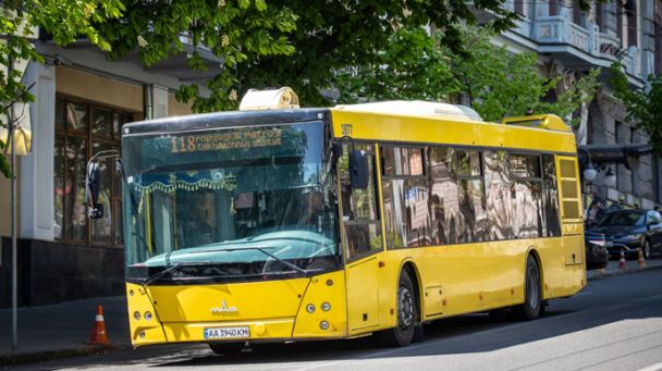 Нові правила проїзду для пенсіонерів і ветеранів: як монетизація пільг змінить транспорт в Україні