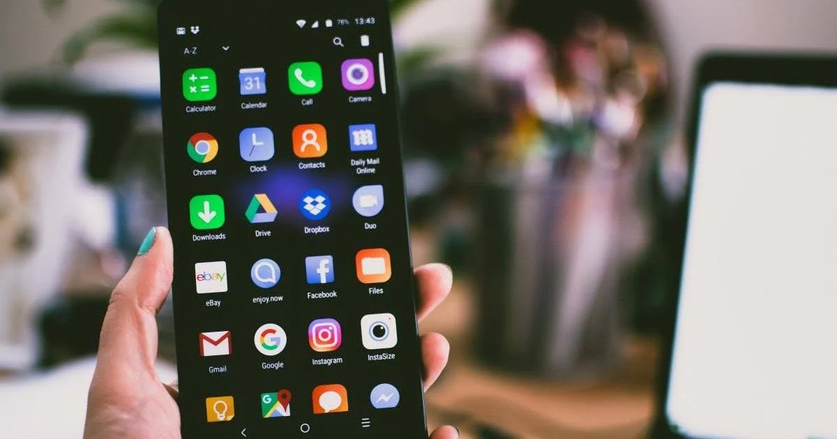 Обережно! Старі iPhone та Android стають легкою здобиччю хакерів: одна помилка відкриває доступ до камери й особистих даних