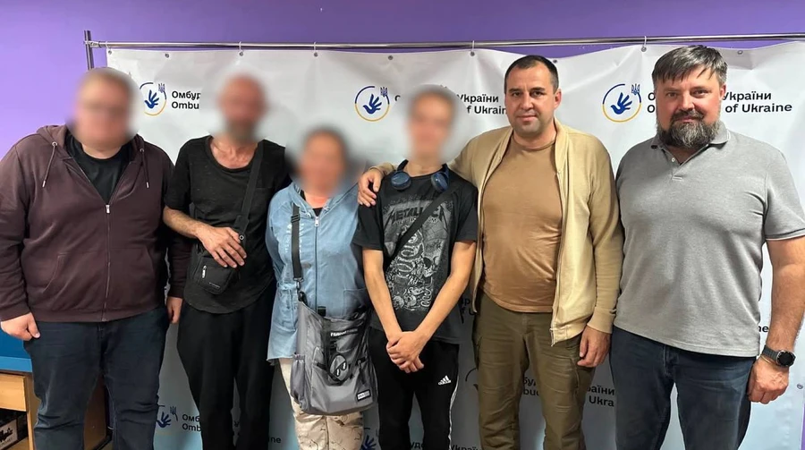 Офіс омбудсмена звільнив шістьох чоловіків із Миколаївського ТЦК після виявлених порушень
