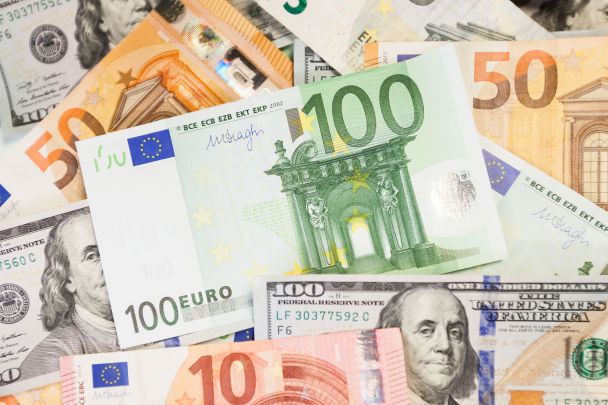 Прогноз курсу валют в Україні: що очікувати цього тижня