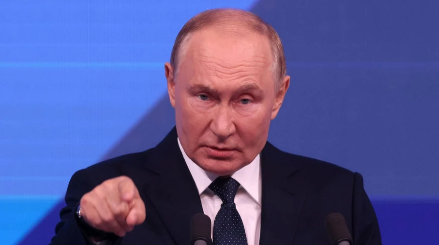 путін пригрозив Україні втратою західних земель за «1, 2, 10 чи 15 років» і заявив, що «всі пересварилися»