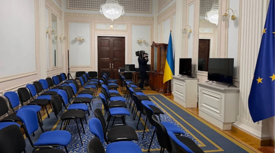 Рада голосуватиме в укритті під час тривог: 368 місць, QR-коди та лише 10 хвилин