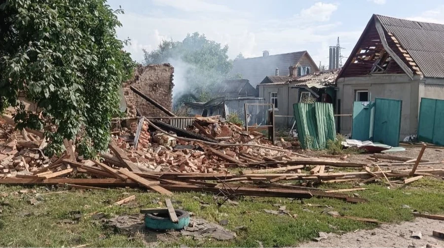 Російські обстріли вбили 6 людей на Донеччині та Херсонщині, ще 26 поранені