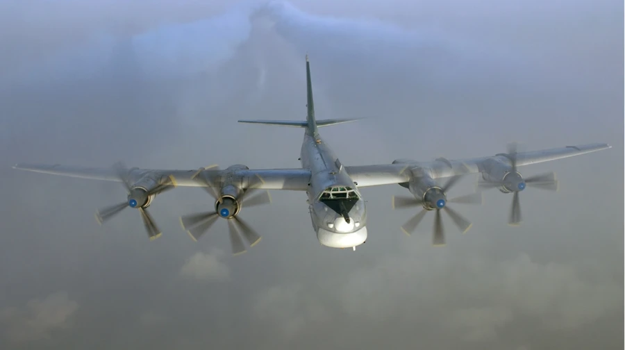 СБУ знищила Ту-95 за 800 км від України: у бомбардувальника повністю відірвало хвіст