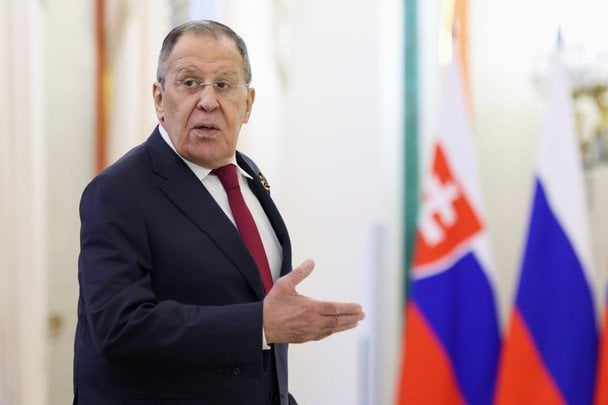 Скандальна заява Лаврова: іноземним журналістам пригрозили зброєю
