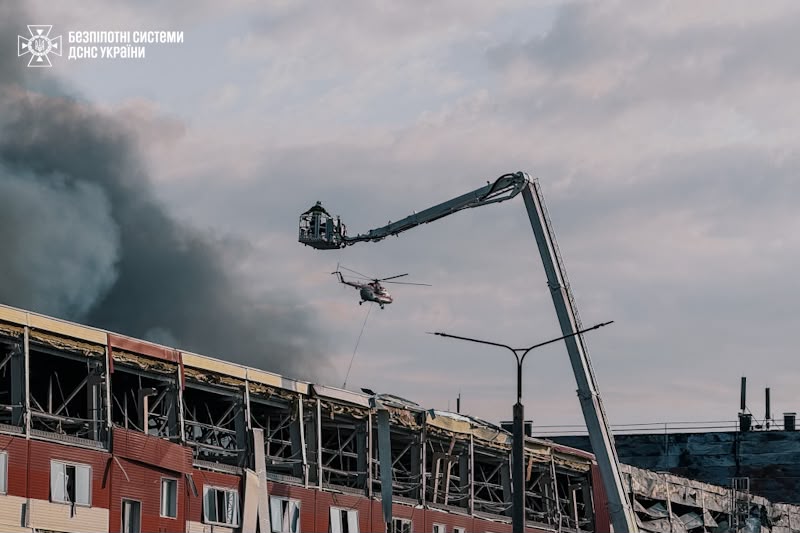 «Стовпи диму до неба і 100% руйнування»: Військовий аналітик Ігор Романенко розкрив жорстоку правду про захист логістичних центрів та складів боєприпасів від ракетних ударів!