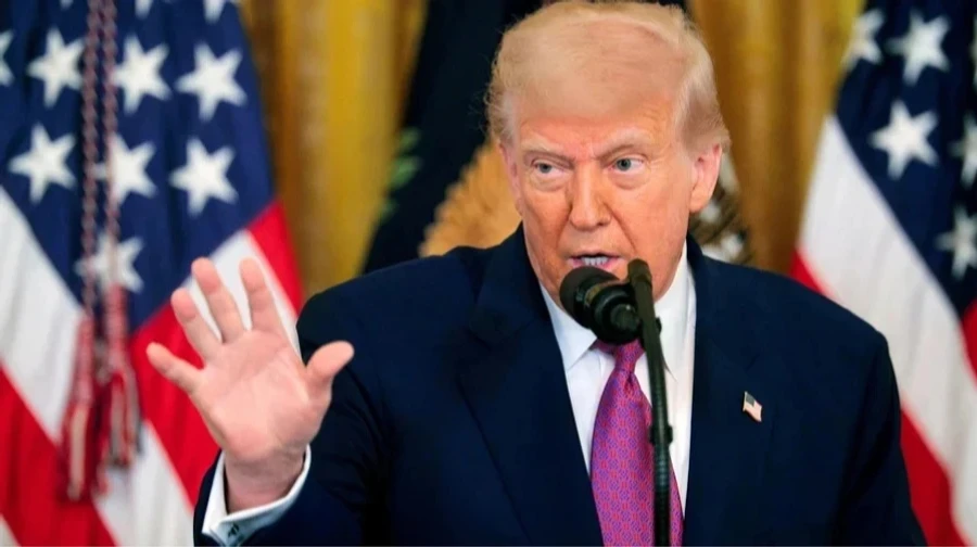 Трамп пригрозив митами в Ормузькій протоці