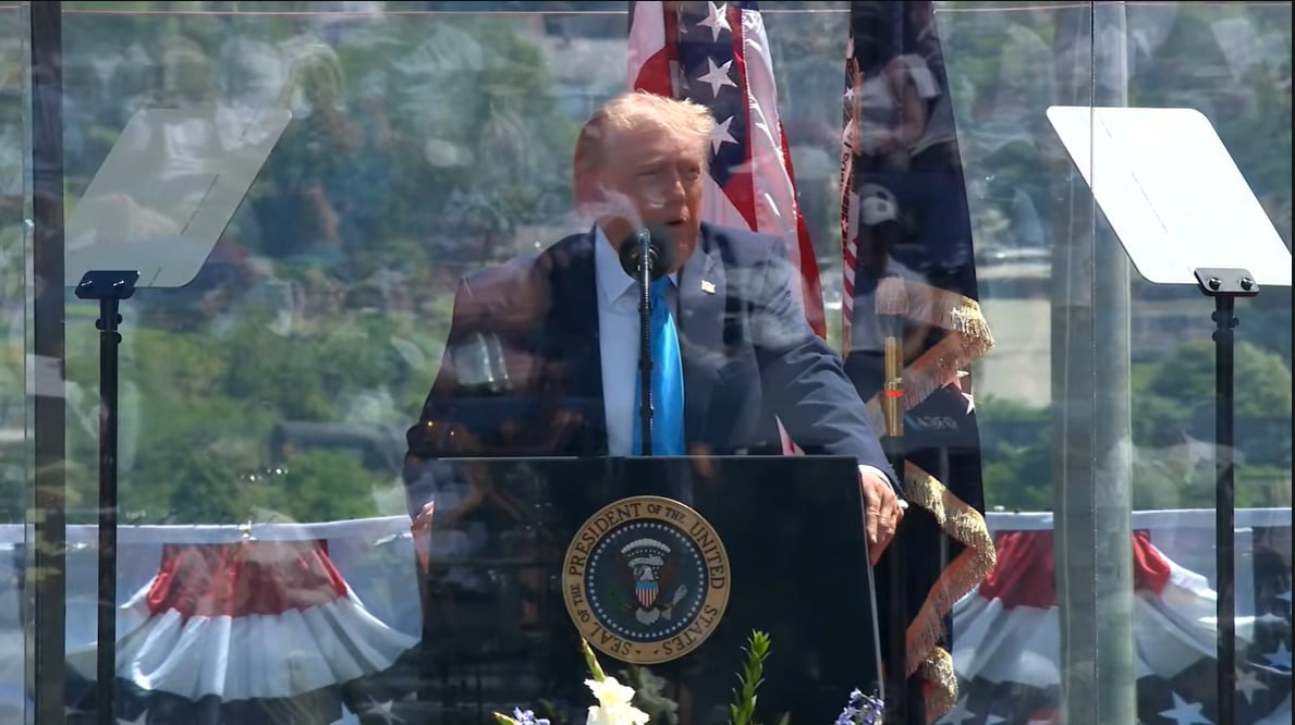 Трамп здивувався перевазі рф в Арктиці: США мають лише один криголам