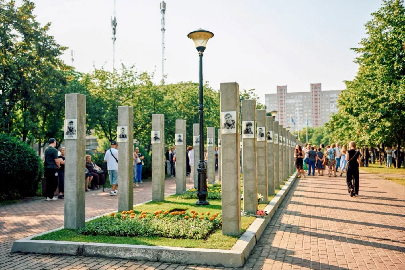 У Києві розкритикували Алею Героїв у Деснянському районі