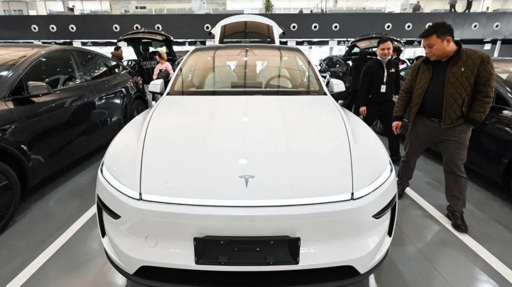 У Китаї відкликають 2,98 млн Tesla: приховані ручки дверей визнали небезпечними
