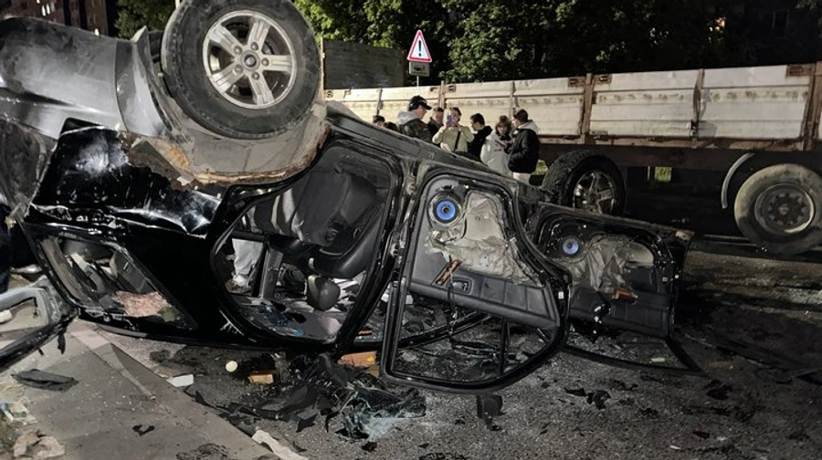 У Львові під час конфлікту пошкодили та перекинули авто ТЦК
