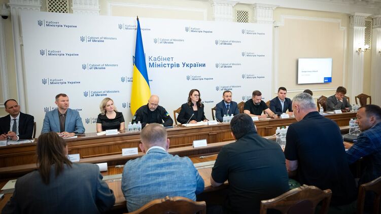 Уряд Корецького перекроять: Шмигаль залишається, а Кім і Синєгубов можуть отримати міністерства