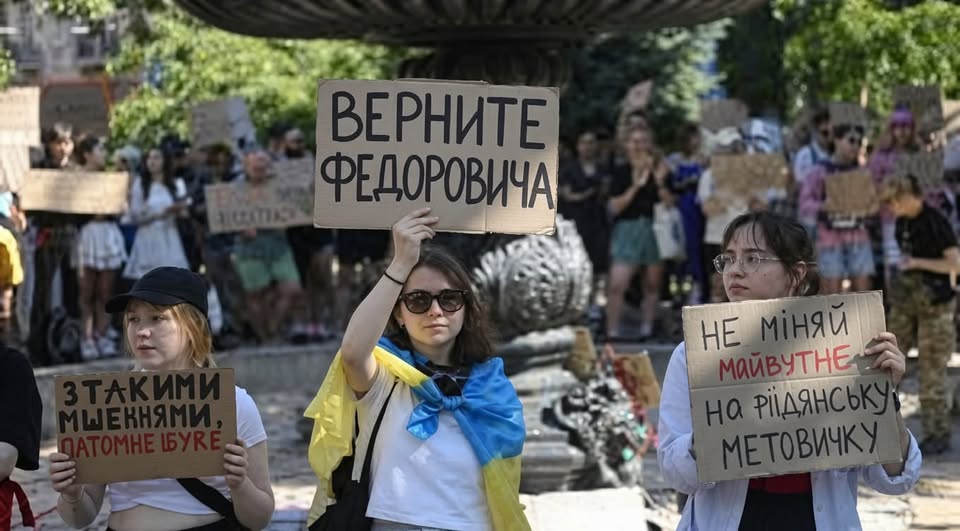 Увага! Міняємо військових на маркетологів, а главкомів — на завгоспів: кому потрібен політичний проєкт «Федоров»