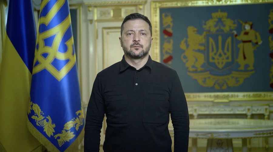 Увага! Зеленський попередив авіакомпанії: «Російське небо стає повністю небезпечним»