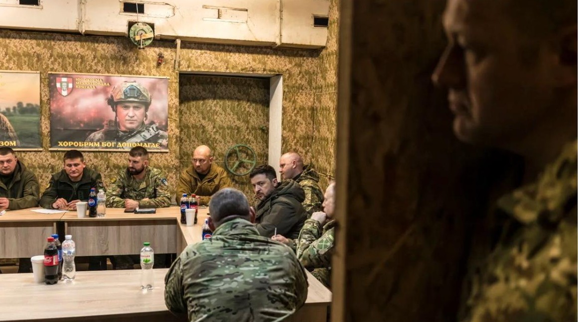 Влада готується до затяжної війни: що пише The Economist про плани Києва