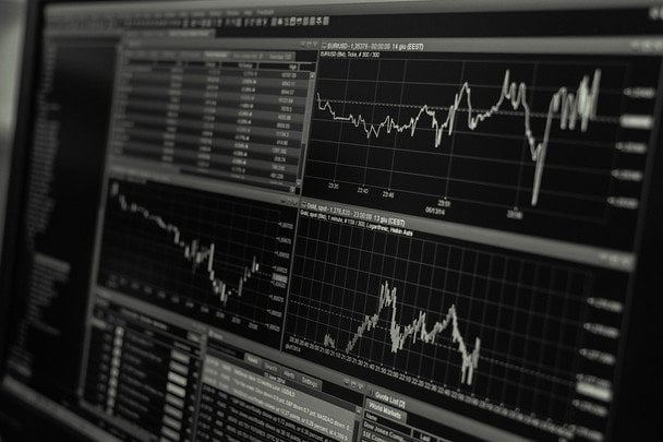 Вплив іранської війни на світову економіку: нагромадження сировини та проблеми виробництв