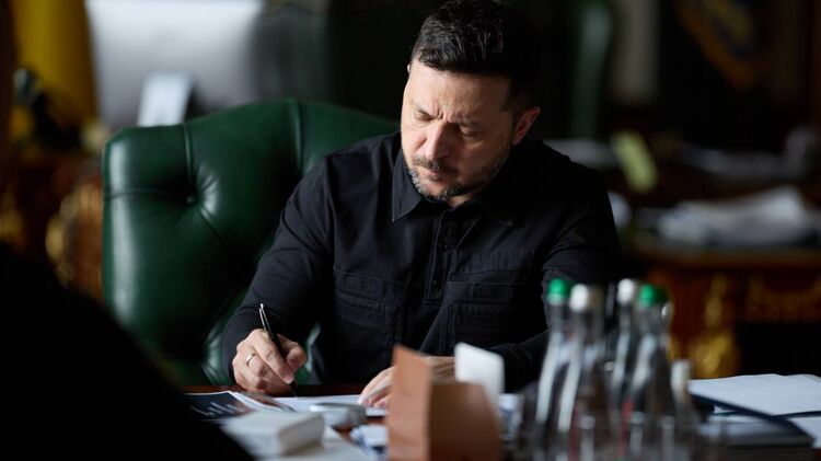 Зеленський змінює уряд: хто може замінити Свириденко і що буде з Федоровим та СБУ