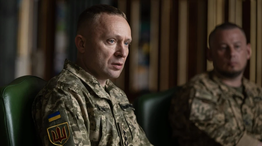 Зеленський звільняє Сирського після 6 днів протестів: «Новим головкомом стане Михайло Драпатий»