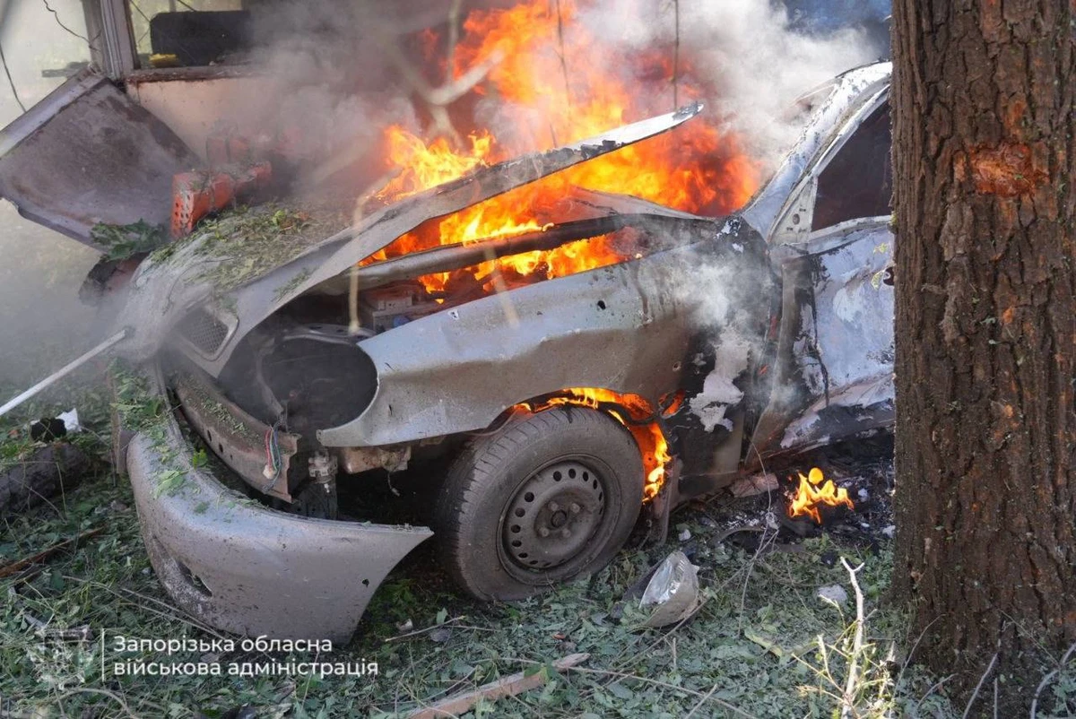 Жах у центрі Запоріжжя! росіяни вдарили авіабомбами: 1 загиблий і 4 поранених, серед них дитина