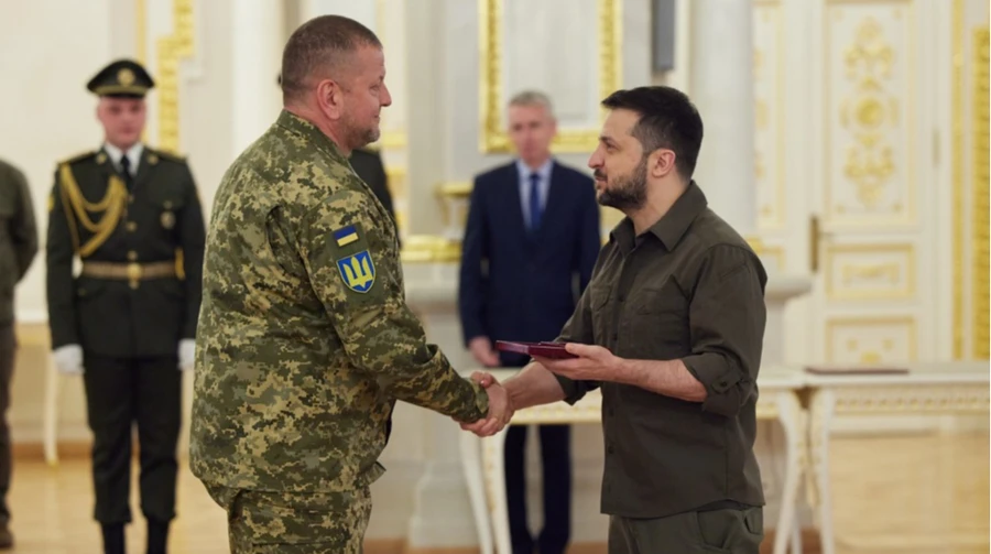 ЗМІ: Зеленський зустрічався із Залужним і говорив про можливі вибори